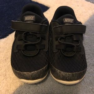 Nike Converge Athletic Sneakers